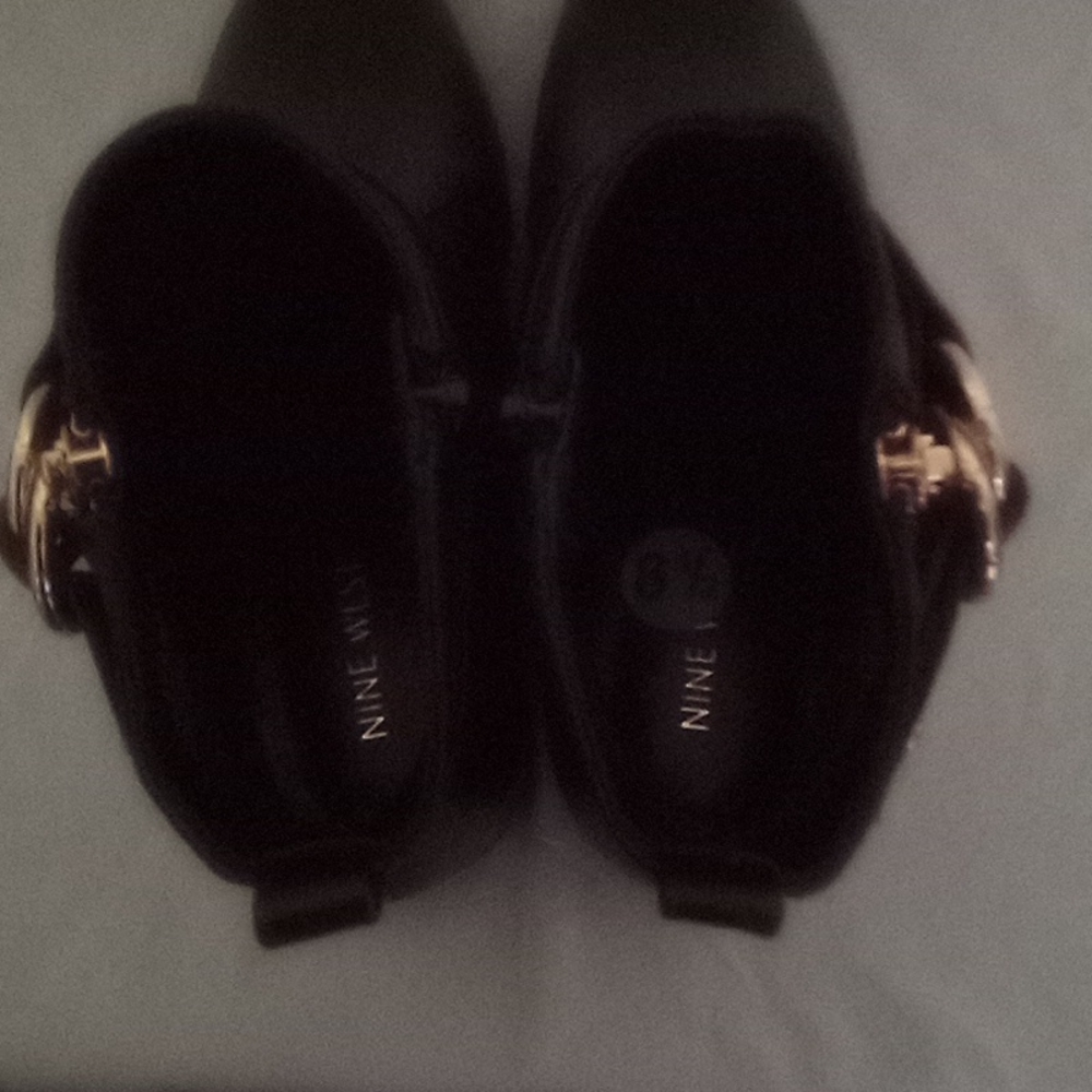 A Pair Of  Black Boots. - Picture 4 of 6